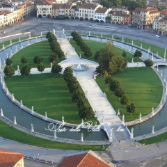 Отель Casa Camilla City Италия, Падуя - отзывы, цены и фото номеров - забронировать отель Casa Camilla City онлайн спортивное сооружение