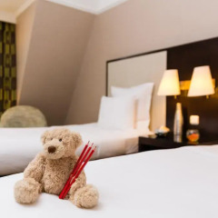 Renaissance Brussels Hotel 4* Стандартный семейный номер с разными типами кроватей фото 4