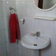 Отель Kenos Hostel Албания, Саранда - отзывы, цены и фото номеров - забронировать отель Kenos Hostel онлайн ванная фото 2