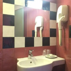 Отель Hôtel Monte Carlo 2* Стандартный номер с разными типами кроватей фото 26