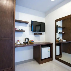 At Kamala Hotel удобства в номере фото 2