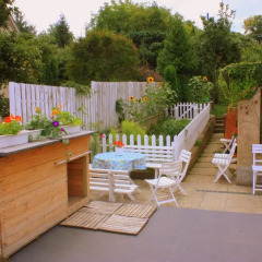 Отель Guest House Accueil chez BH Чехия, Прага - отзывы, цены и фото номеров - забронировать отель Guest House Accueil chez BH онлайн бассейн