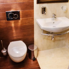 Гостиница Petrani Central Кровать в общем номере с двухъярусной кроватью