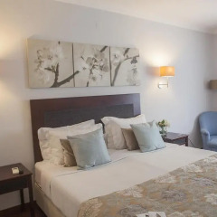 Отель Casa Das Senhoras Rainhas 4* Стандартный номер с различными типами кроватей фото 3