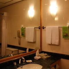 Отель Holiday Inn Donghua 4* Улучшенный номер фото 13
