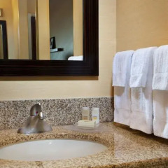 Отель Courtyard Milpitas Silicon Valley 3* Стандартный номер с различными типами кроватей фото 5