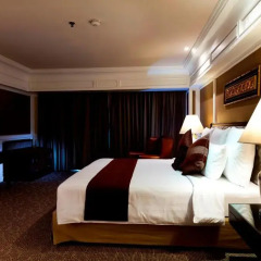 Отель Royal Princess Larn Luang 4* Люкс с различными типами кроватей фото 2
