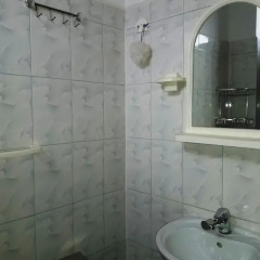 Отель Tani's Guesthouse ванная фото 2