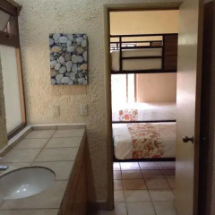 Hostel Hostalife Кровать в мужском общем номере с двухъярусной кроватью фото 4