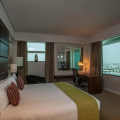 Отель Crowne Plaza Festival City Улучшенный номер с различными типами кроватей фото 2