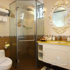 Отель Hanoi Guest House Royal 3* Улучшенный номер с различными типами кроватей фото 5
