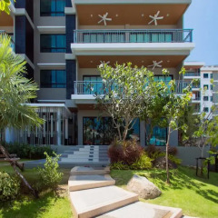 Отель Chalong Miracle Lakeview Condo by TropicLook
