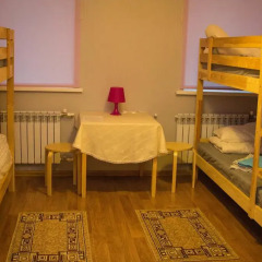 Arbuz Hostel Кровать в мужском общем номере с двухъярусной кроватью фото 2
