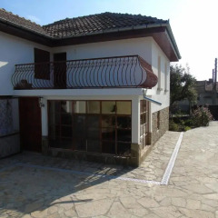 Отель BraBons Bed & Breakfast Болгария, Велико Тырново - отзывы, цены и фото номеров - забронировать отель BraBons Bed & Breakfast онлайн парковка