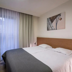 Отель Invite Wroclaw 4* Люкс с различными типами кроватей фото 2