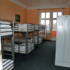 Happy Go Lucky Hotel + Hostel Кровать в общем номере фото 2