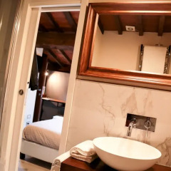 Отель Home Boutique Santa Maria Novella 3* Представительский номер с различными типами кроватей фото 5