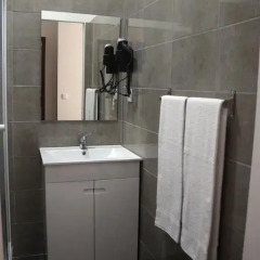 Отель Oporto Boutique Guest House Люкс с различными типами кроватей фото 13