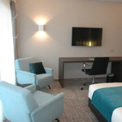 Best Western Premier Hotel Weinebrugge 4* Улучшенный номер с различными типами кроватей фото 6