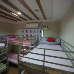 HaHa Guesthouse - Hostel Кровать в мужском общем номере с двухъярусной кроватью фото 5