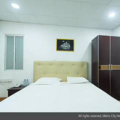 Metro City Hotel 3* Номер Делюкс с различными типами кроватей фото 10