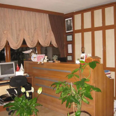 Moms Hotel интерьер отеля