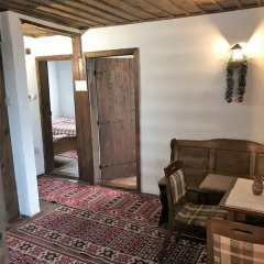 Отель Tacheva Family House - Pool Access Коттедж фото 20