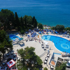 Tamaris - Hotel Resort Drazica бассейн