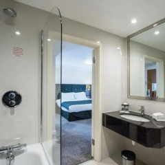 Отель Holiday Inn London - Kensington 4* Представительский номер с различными типами кроватей фото 13