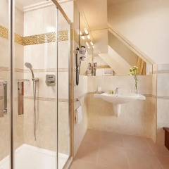 Отель Occidental Praha Wilson 5* Улучшенный номер с двуспальной кроватью фото 2