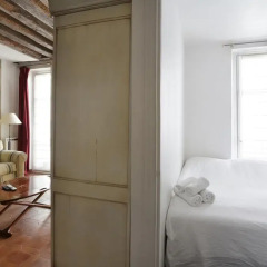 Отель Beaune Prestige Apartment Франция, Париж - отзывы, цены и фото номеров - забронировать отель Beaune Prestige Apartment онлайн комната для гостей фото 2