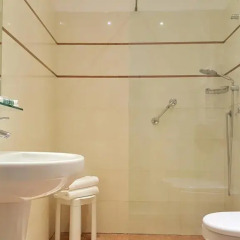 Hotel Roma E Rocca Cavour 3* Стандартный номер с различными типами кроватей фото 11