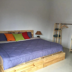 Отель The Little Box House Krabi 3* Коттедж с различными типами кроватей
