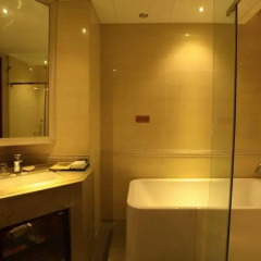 Nan Guo Hotel ванная