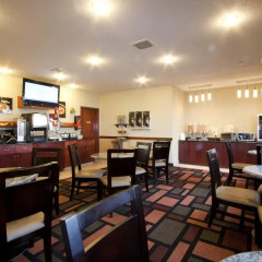Отель Foxwood Inn & Suites Drayton Valley питание фото 3
