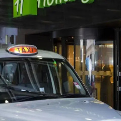 Отель Holiday Inn Mayfair Лондон городской автобус