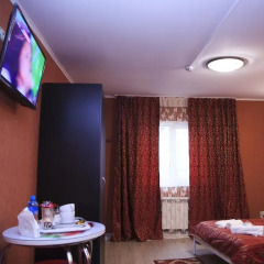 999 Gold Hotel в номере