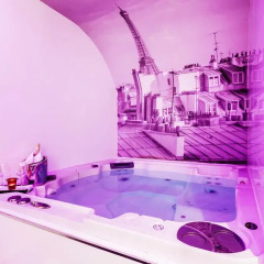L'Empire Paris Hotel бассейн