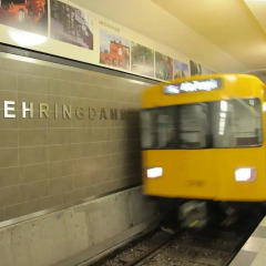Отель Metropol Hostel Berlin Германия, Берлин - 12 отзывов об отеле, цены и фото номеров - забронировать отель Metropol Hostel Berlin онлайн интерьер отеля фото 3