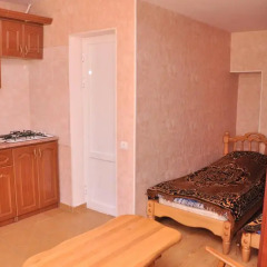 Отель Holiday Home On Charents Стандартный номер с разными типами кроватей фото 11