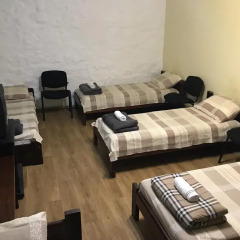 Fox Hostel Кровать в общем номере двухъярусные кровати