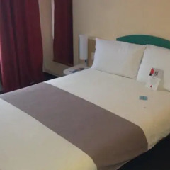 Отель Hôtel ibis Sarcelles комната для гостей фото 8