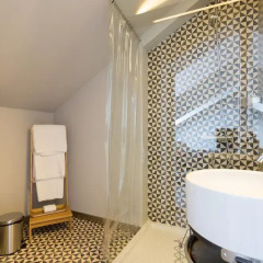 Отель Chiado Arty flats 4* Улучшенный люкс с различными типами кроватей фото 5