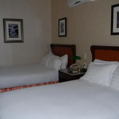 Windsor Inn Hotel 2* Стандартный номер с 2 отдельными кроватями фото 2