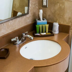 Отель Refresh Inn & Suites 2* Стандартный номер с различными типами кроватей