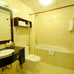 Hotel De Charme Saigon 3* Улучшенный номер с различными типами кроватей фото 5