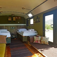 Отель Cob camp Ихтиман спа