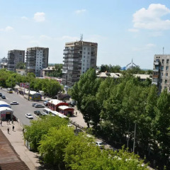 Гостиница Richhouse on Abdirova 15 Казахстан, Караганда - отзывы, цены и фото номеров - забронировать гостиницу Richhouse on Abdirova 15 онлайн балкон
