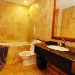 Апартаменты Two Bedrooms Holiday Apartment ванная