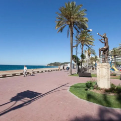 Отель Bed and Go Apartments Lloret Испания, Льорет-де-Мар - отзывы, цены и фото номеров - забронировать отель Bed and Go Apartments Lloret онлайн пляж фото 2